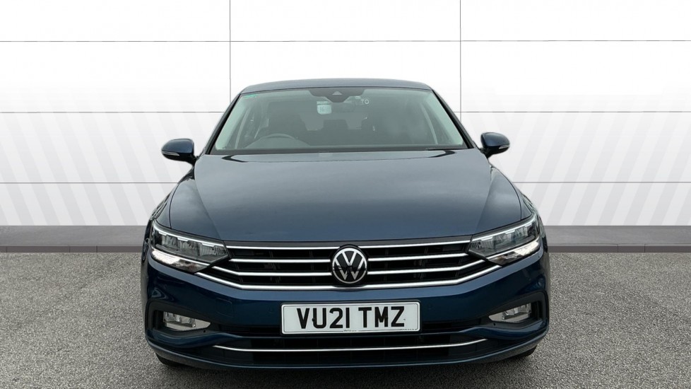 Volkswagen Passat 2.0 TDI EVO SCR SE Nav 4dr Diesel Saloon - Image 3