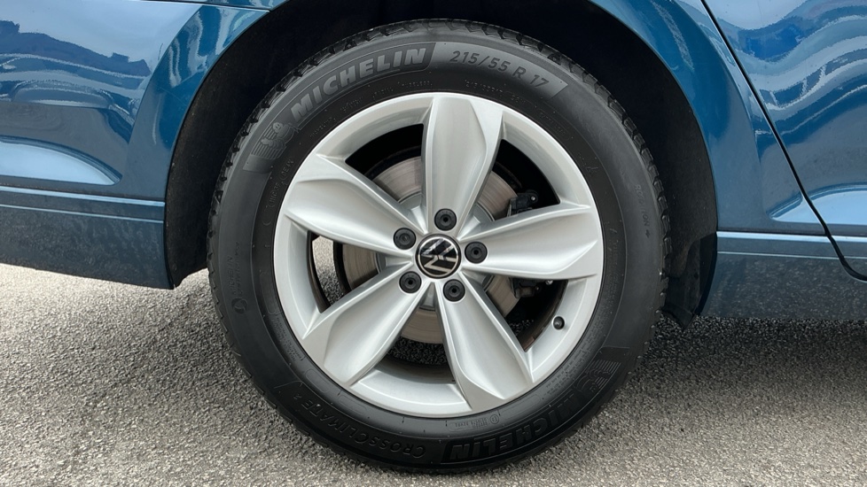 Volkswagen Passat 2.0 TDI EVO SCR SE Nav 4dr Diesel Saloon - Image 7