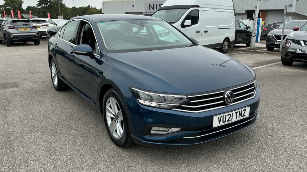 Volkswagen Passat 2.0 TDI EVO SCR SE Nav 4dr Diesel Saloon - Image 8