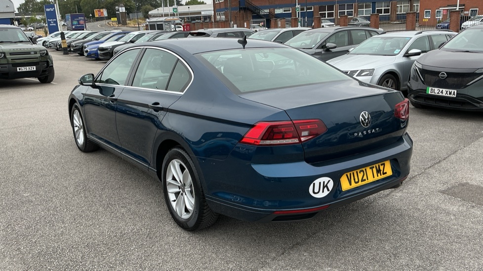 Volkswagen Passat 2.0 TDI EVO SCR SE Nav 4dr Diesel Saloon - Image 25