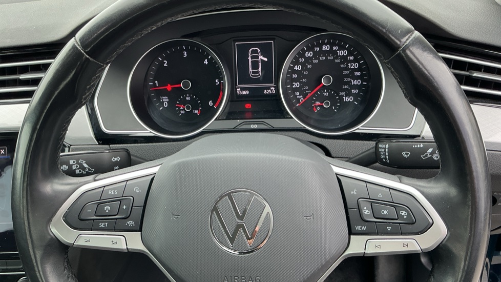 Volkswagen Passat 2.0 TDI EVO SCR SE Nav 4dr Diesel Saloon - Image 38