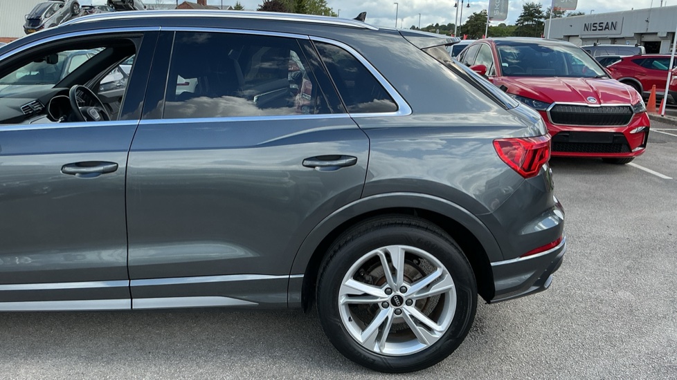 Audi Q3 35 TFSI S Line 5dr S Tronic Petrol Estate - Image 24