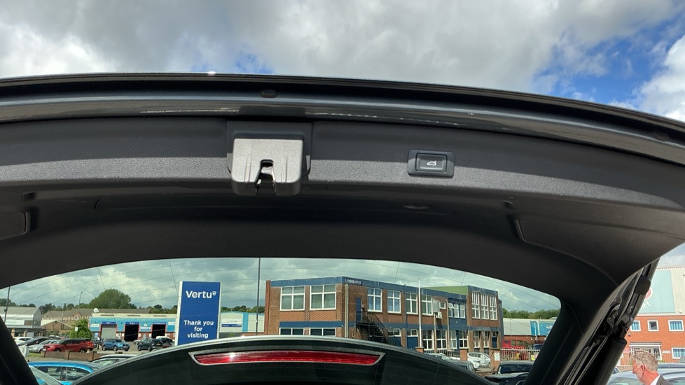 Audi Q3 35 TFSI S Line 5dr S Tronic Petrol Estate - Image 42
