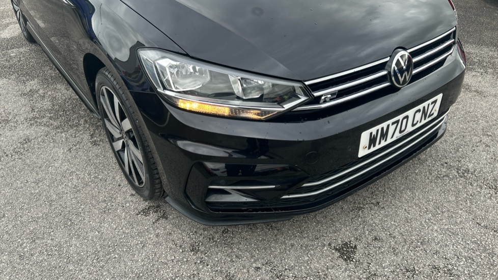 Volkswagen Touran 1.5 TSI EVO R-Line 5dr DSG Petrol Estate - Image 41
