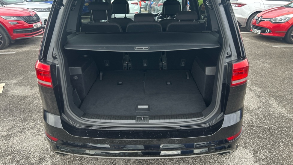 Volkswagen Touran 1.5 TSI EVO R-Line 5dr DSG Petrol Estate - Image 49