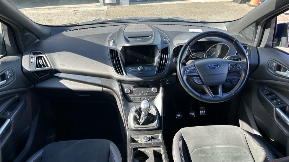 Ford Kuga 2.0 TDCi 180 ST-Line 5dr Diesel Estate - Image 10