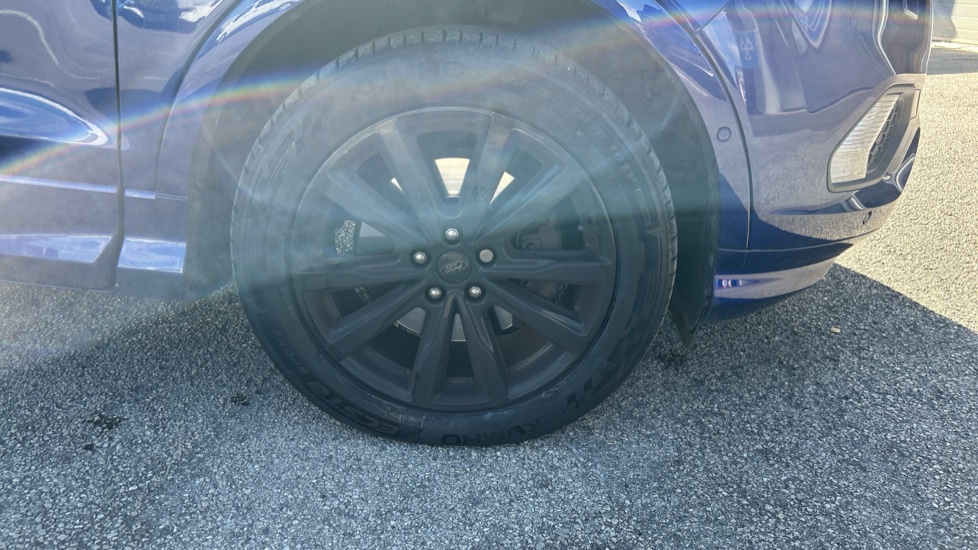Ford Kuga 2.0 TDCi 180 ST-Line 5dr Diesel Estate - Image 38