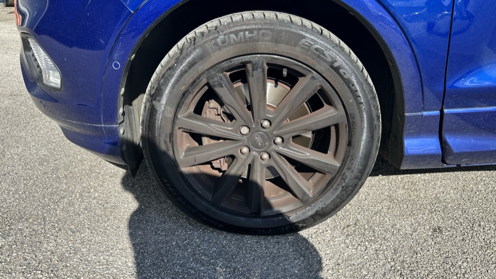 Ford Kuga 2.0 TDCi 180 ST-Line 5dr Diesel Estate - Image 39