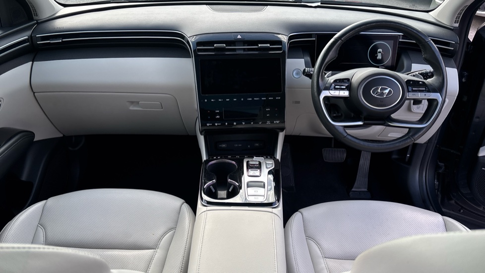 Hyundai TUCSON 1.6 TGDi Hybrid 230 Ultimate 5dr 2WD Auto Hybrid Estate - Image 10