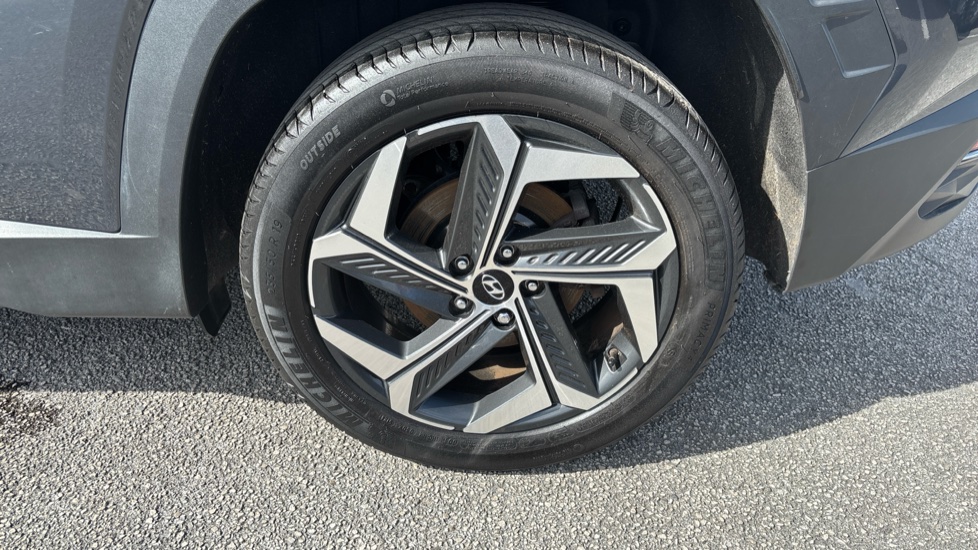 Hyundai TUCSON 1.6 TGDi Hybrid 230 Ultimate 5dr 2WD Auto Hybrid Estate - Image 23
