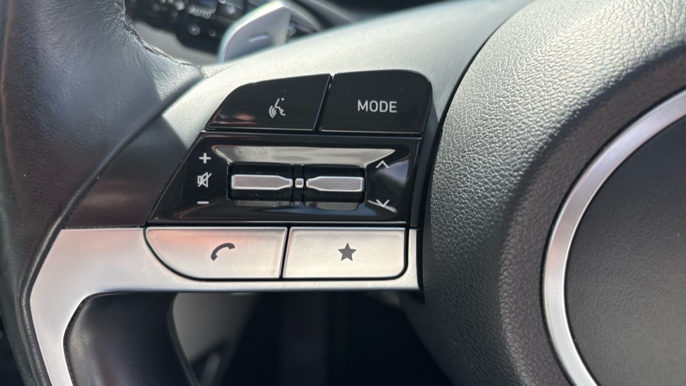 Hyundai TUCSON 1.6 TGDi Hybrid 230 Ultimate 5dr 2WD Auto Hybrid Estate - Image 36