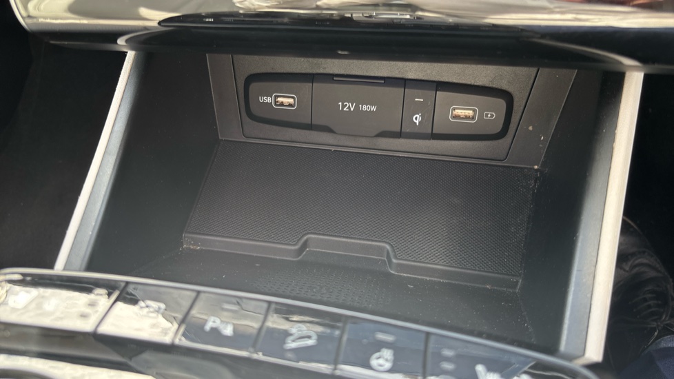 Hyundai TUCSON 1.6 TGDi Hybrid 230 Ultimate 5dr 2WD Auto Hybrid Estate - Image 41