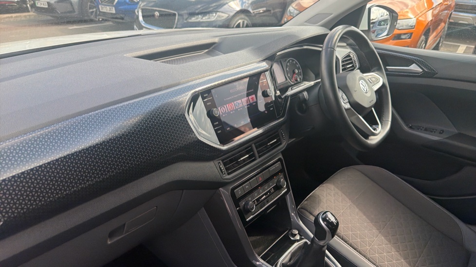 Volkswagen T-Cross 1.0 TSI 115 SEL 5dr Petrol Estate - Image 9