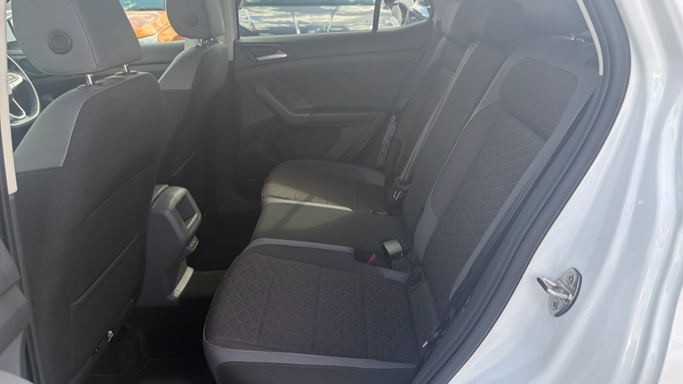 Volkswagen T-Cross 1.0 TSI 115 SEL 5dr Petrol Estate - Image 16