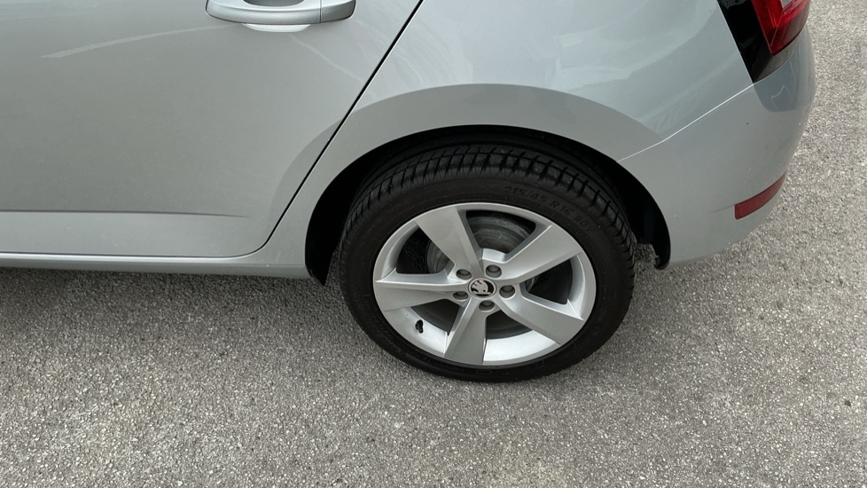 Skoda Fabia 1.0 MPI 75 SE L 5dr Petrol Hatchback - Image 38