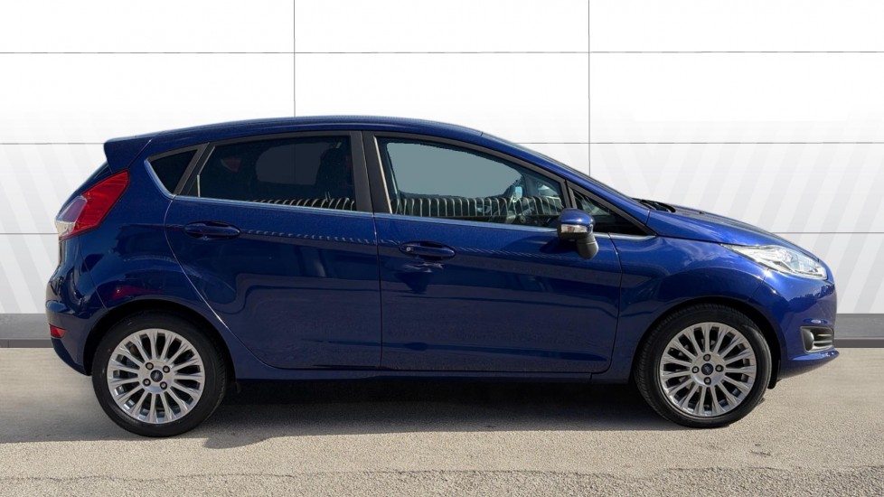 Ford Fiesta 1.0 EcoBoost 125 Titanium 5dr Petrol Hatchback - Image 5