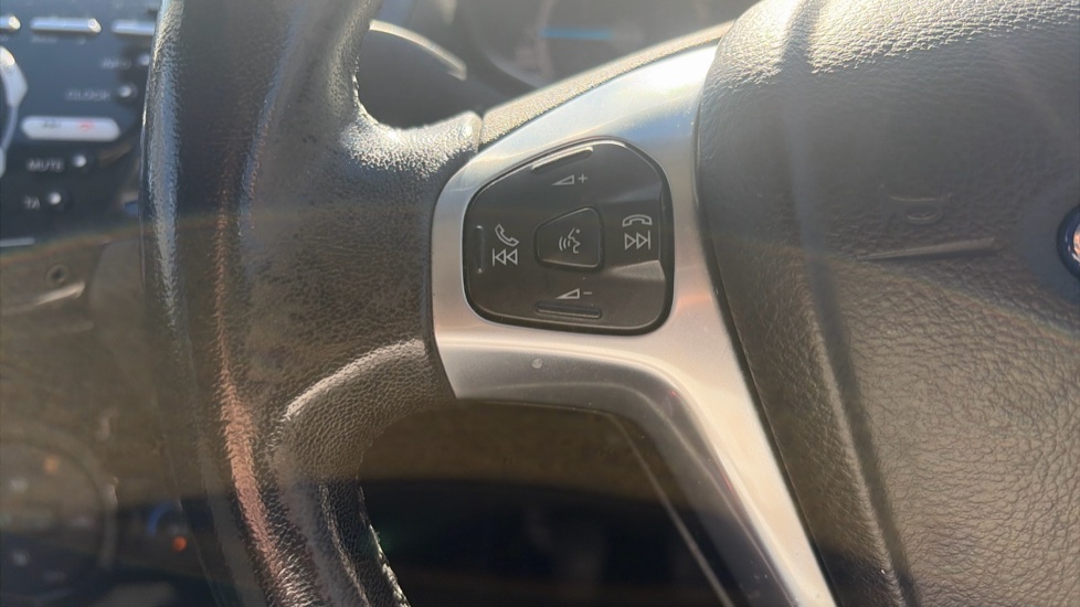 Ford Fiesta 1.0 EcoBoost 125 Titanium 5dr Petrol Hatchback - Image 26