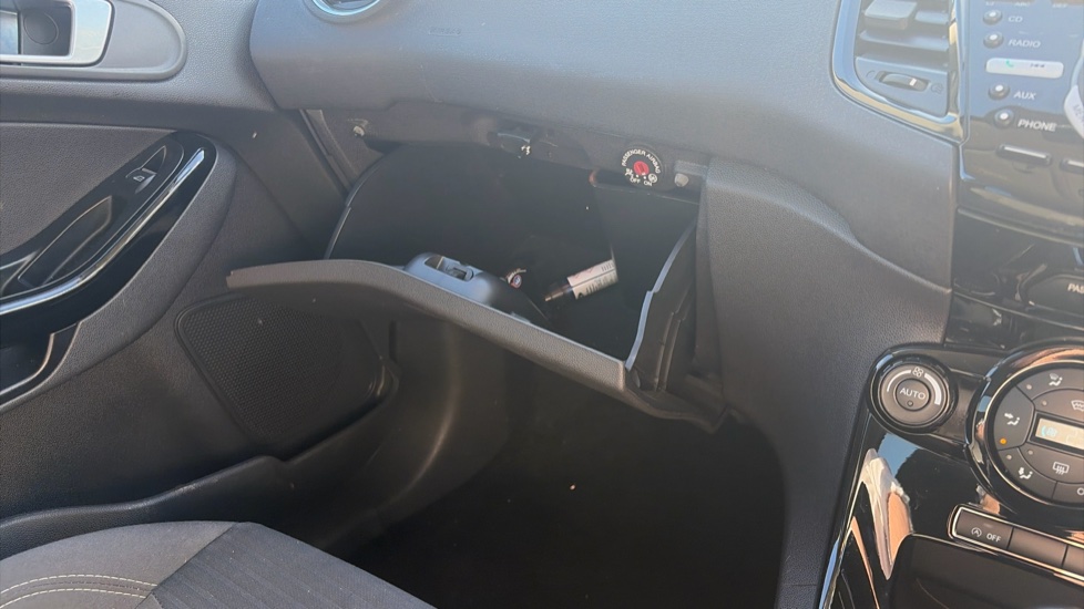 Ford Fiesta 1.0 EcoBoost 125 Titanium 5dr Petrol Hatchback - Image 38