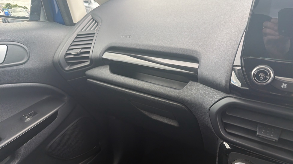 Ford EcoSport 1.0 EcoBoost 140 ST-Line 5dr Petrol Hatchback - Image 8