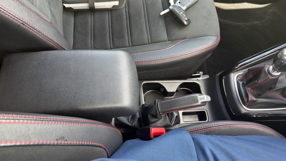 Ford EcoSport 1.0 EcoBoost 140 ST-Line 5dr Petrol Hatchback - Image 30