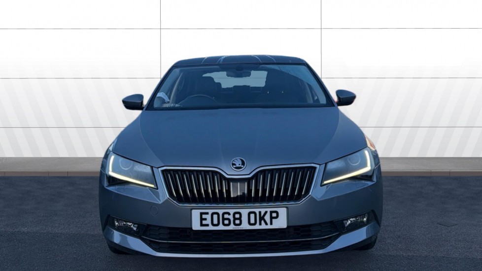 Skoda Superb 2.0 TSI SE L Executive 5dr DSG Petrol Hatchback - Image 3