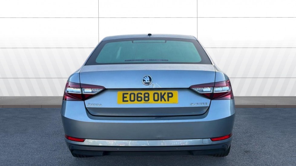 Skoda Superb 2.0 TSI SE L Executive 5dr DSG Petrol Hatchback - Image 6