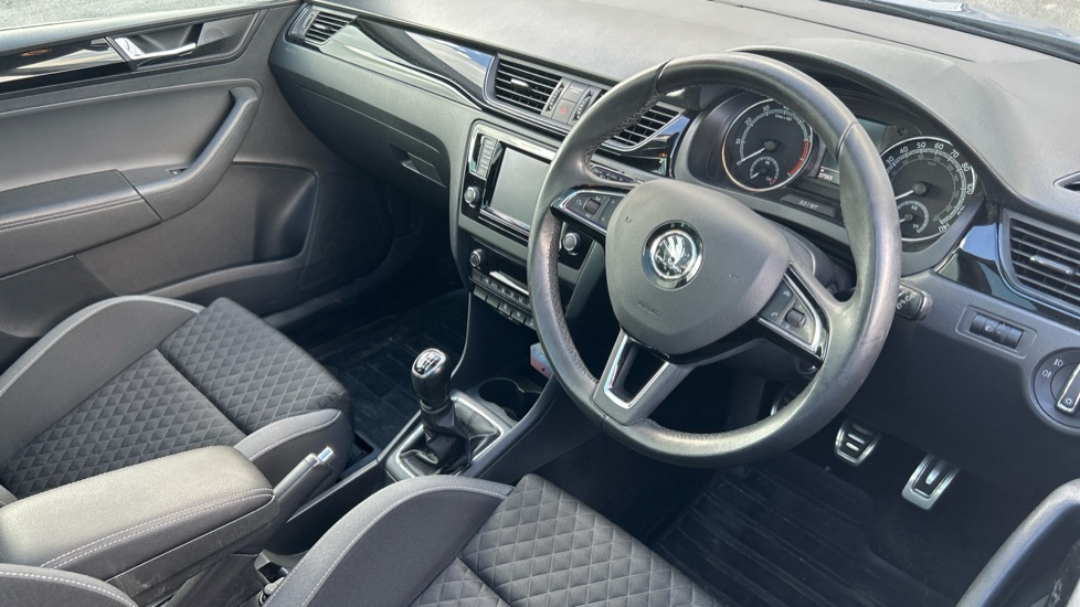 Skoda Rapid Spaceback 1.0 TSI 110 SE Sport 5dr Petrol Hatchback - Image 11