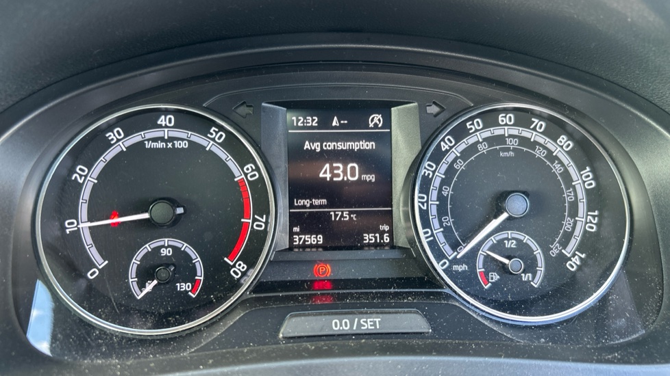 Skoda Rapid Spaceback 1.0 TSI 110 SE Sport 5dr Petrol Hatchback - Image 18