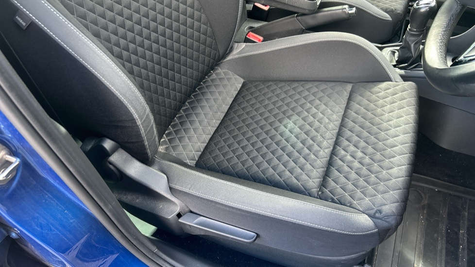 Skoda Rapid Spaceback 1.0 TSI 110 SE Sport 5dr Petrol Hatchback - Image 36
