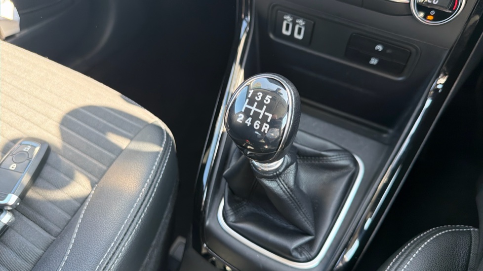 Ford EcoSport 1.0 EcoBoost 125 Titanium 5dr Petrol Hatchback - Image 13