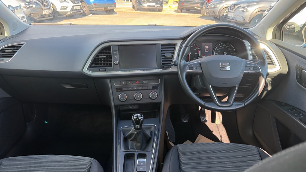 SEAT Leon 1.5 TSI EVO SE Dynamic [EZ] 5dr Petrol Hatchback - Image 10