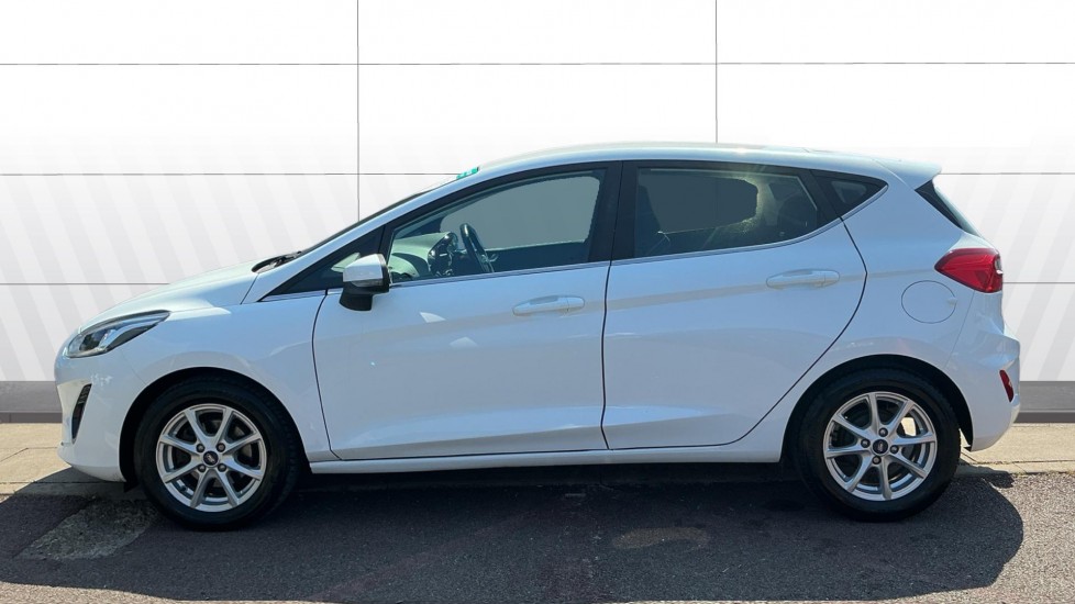 Ford Fiesta 1.1 Zetec 5dr Petrol Hatchback - Image 5