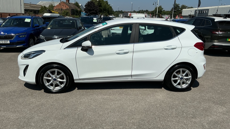 Ford Fiesta 1.1 Zetec 5dr Petrol Hatchback - Image 8