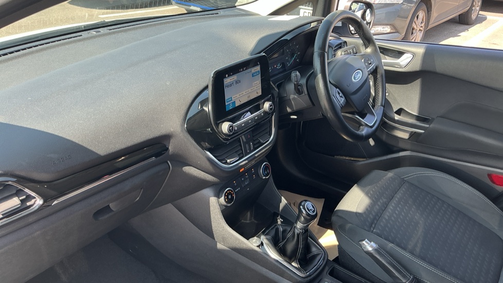 Ford Fiesta 1.1 Zetec 5dr Petrol Hatchback - Image 9
