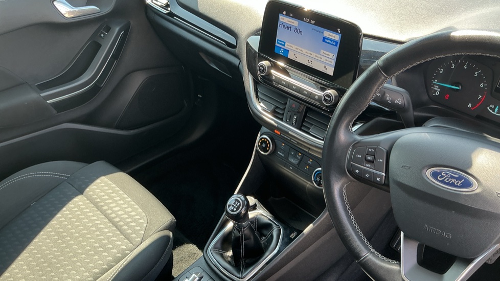 Ford Fiesta 1.1 Zetec 5dr Petrol Hatchback - Image 14
