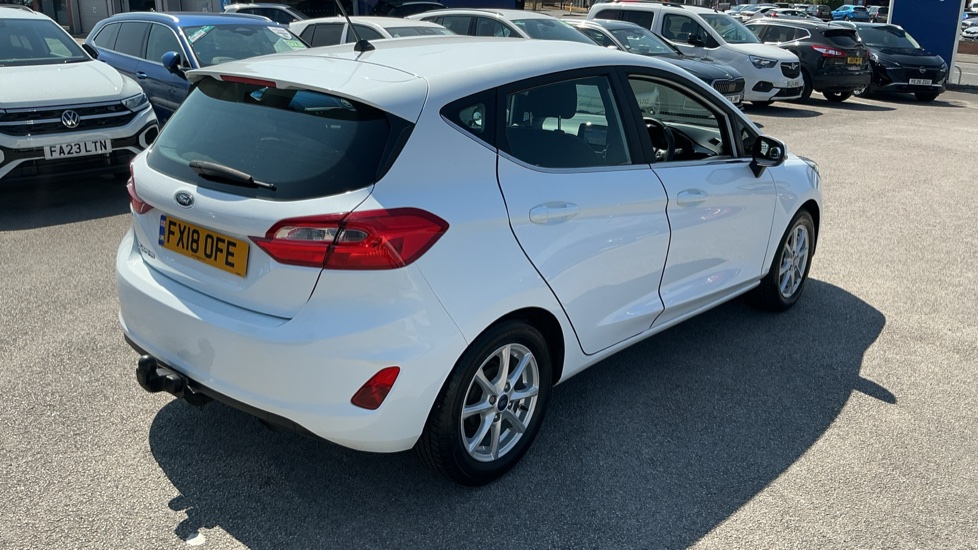 Ford Fiesta 1.1 Zetec 5dr Petrol Hatchback - Image 23