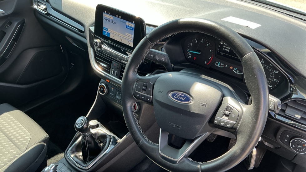 Ford Fiesta 1.1 Zetec 5dr Petrol Hatchback - Image 34