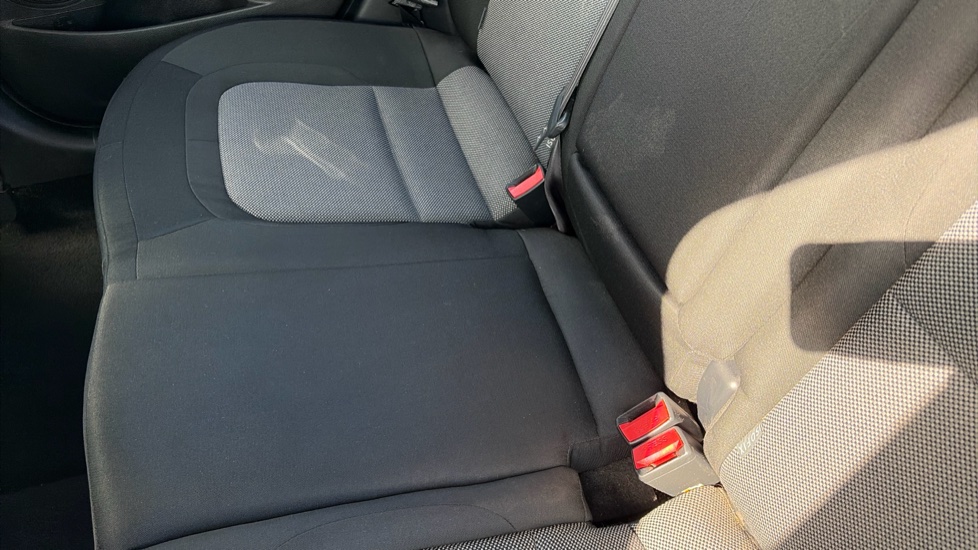 Kia Ceed 1.6 CRDi ISG 2 5dr Diesel Estate - Image 17