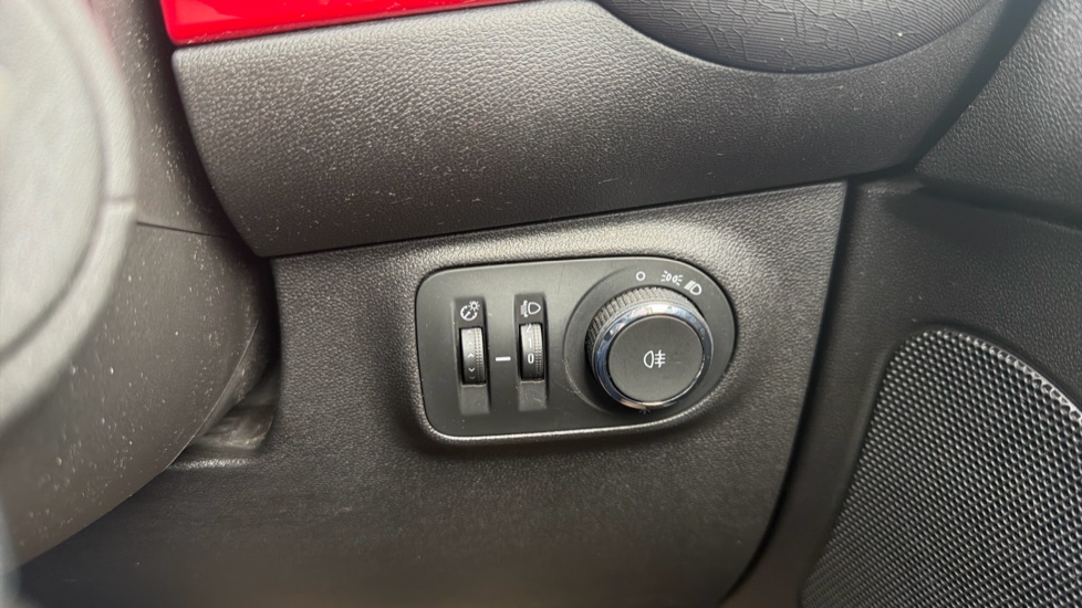Vauxhall Adam 1.2i Glam 3dr Petrol Hatchback - Image 35