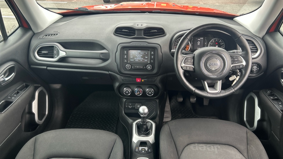 Jeep Renegade 1.6 E-torQ Longitude 5dr Petrol Hatchback - Image 10