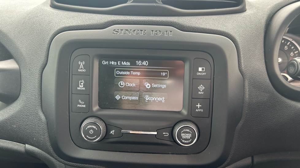 Jeep Renegade 1.6 E-torQ Longitude 5dr Petrol Hatchback - Image 12
