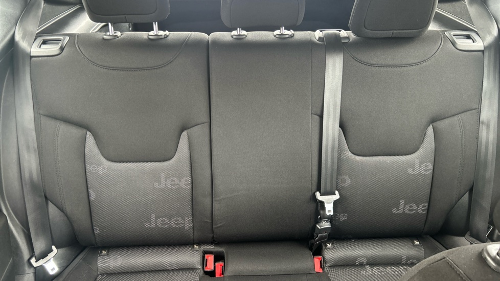 Jeep Renegade 1.6 E-torQ Longitude 5dr Petrol Hatchback - Image 15