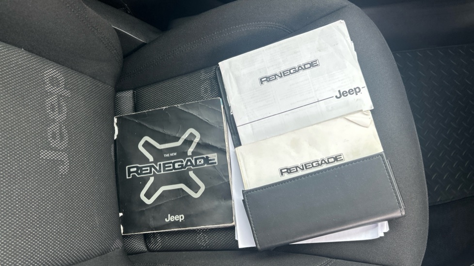 Jeep Renegade 1.6 E-torQ Longitude 5dr Petrol Hatchback - Image 19
