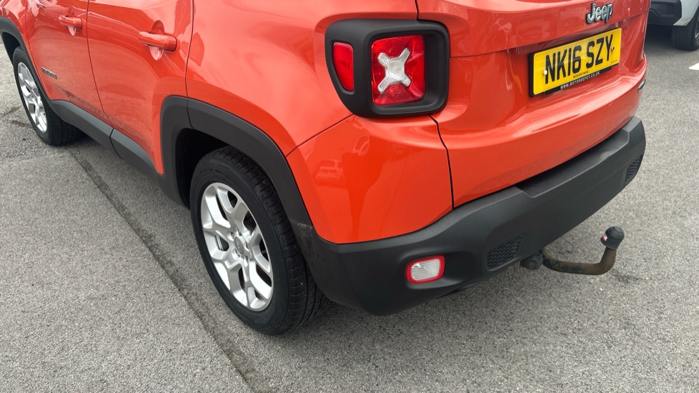 Jeep Renegade 1.6 E-torQ Longitude 5dr Petrol Hatchback - Image 32
