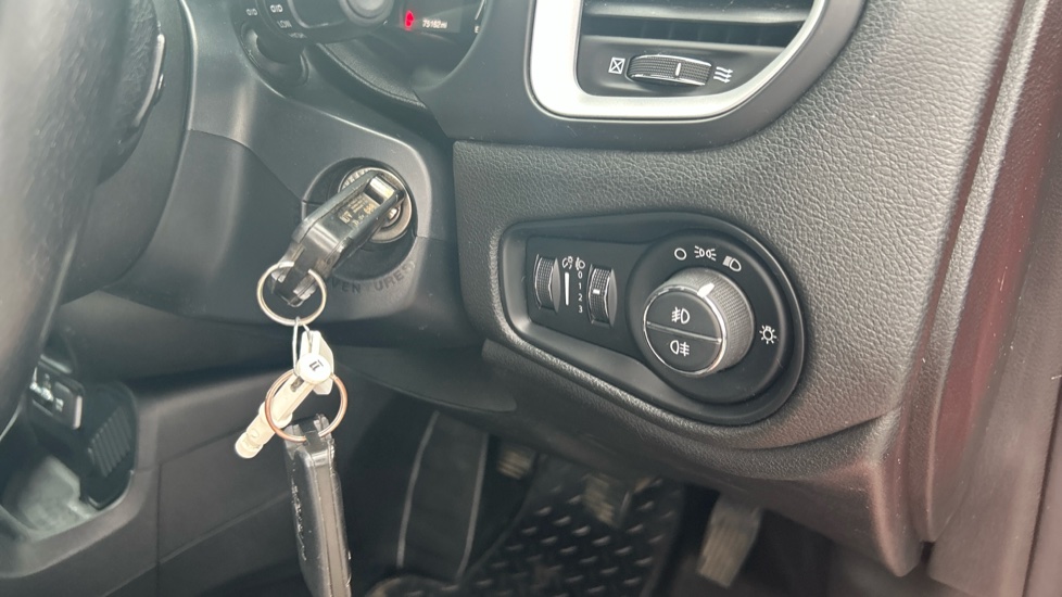 Jeep Renegade 1.6 E-torQ Longitude 5dr Petrol Hatchback - Image 46
