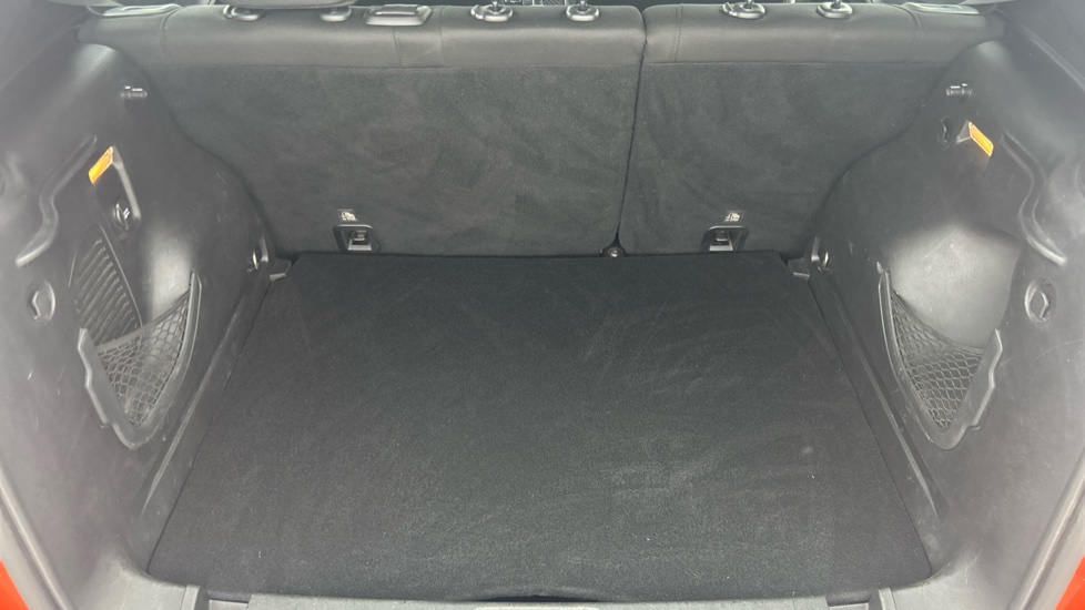 Jeep Renegade 1.6 E-torQ Longitude 5dr Petrol Hatchback - Image 47