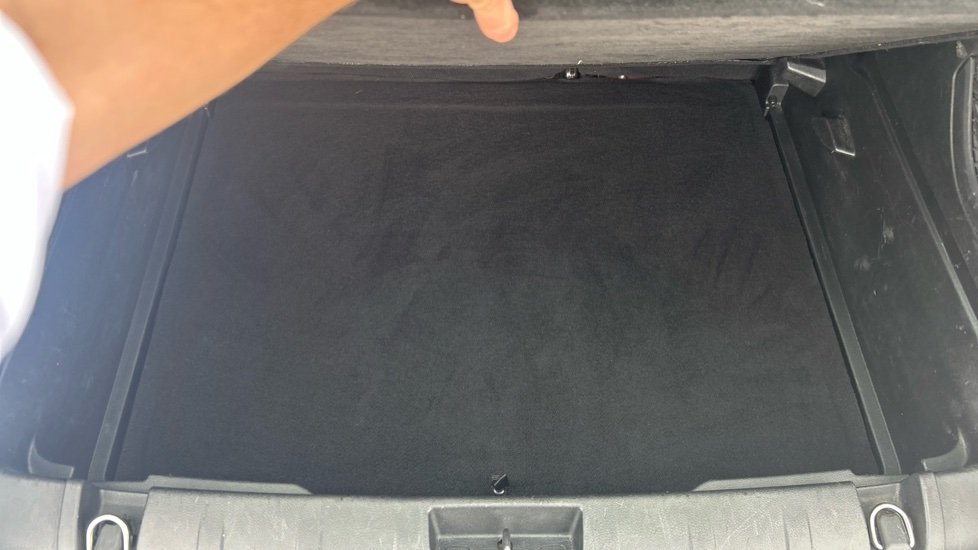 Jeep Renegade 1.6 E-torQ Longitude 5dr Petrol Hatchback - Image 48