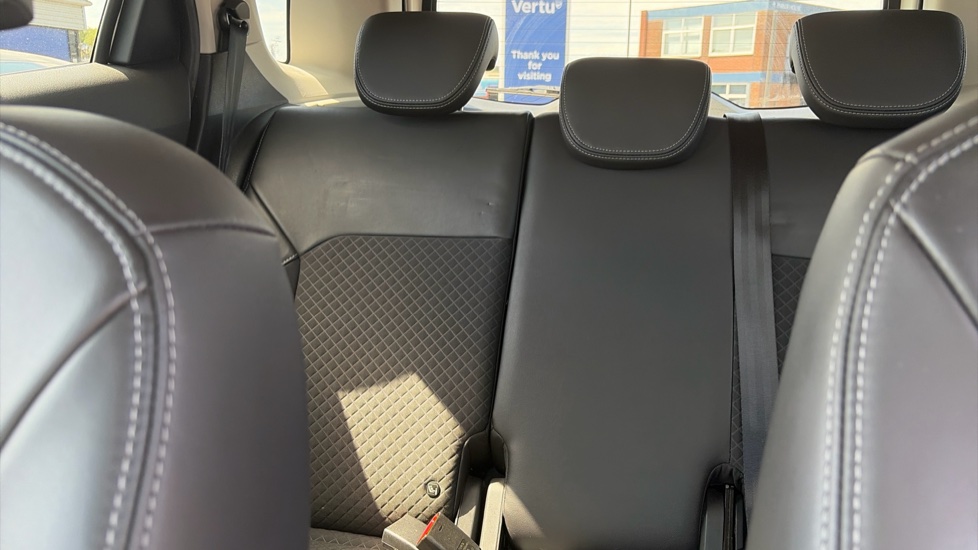 Ford EcoSport 1.5 TDCi 95 Titanium 5dr [17in] Diesel Hatchback - Image 15