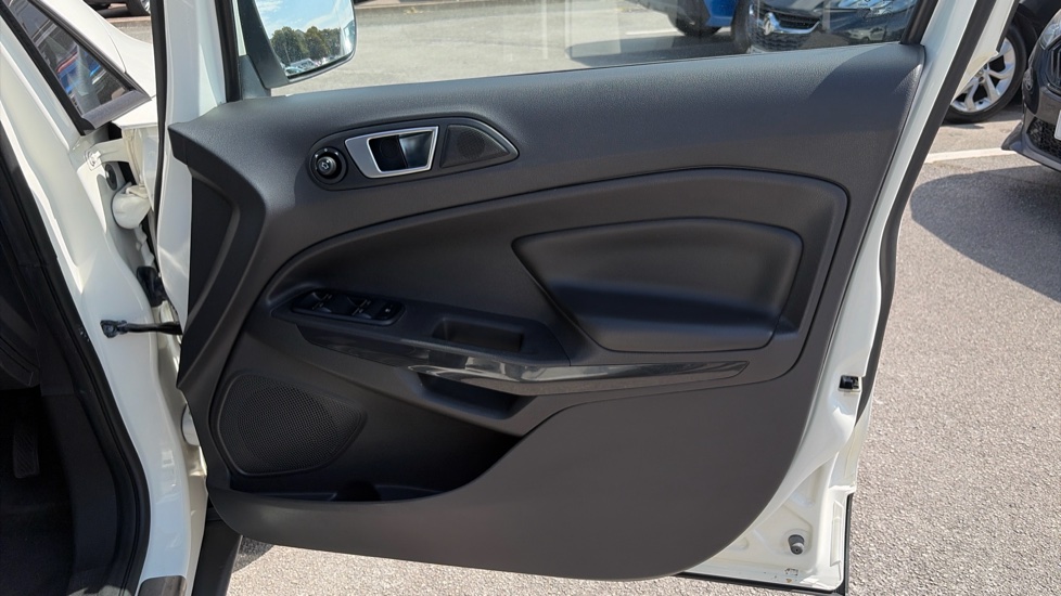 Ford EcoSport 1.5 TDCi 95 Titanium 5dr [17in] Diesel Hatchback - Image 23