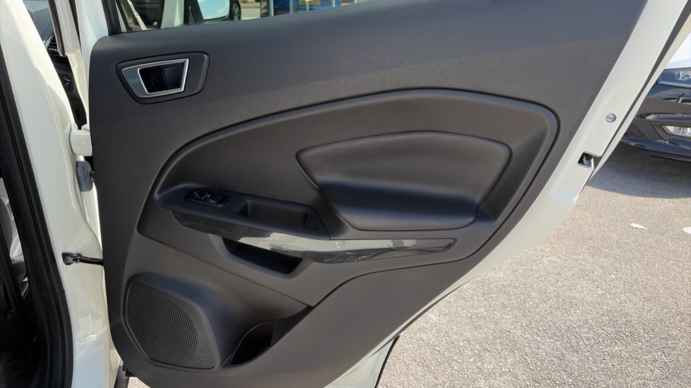 Ford EcoSport 1.5 TDCi 95 Titanium 5dr [17in] Diesel Hatchback - Image 30